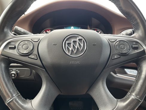 Used 2019 Buick Enclave Avenir w/ Avenir Technology Package AWD/4WD image 18