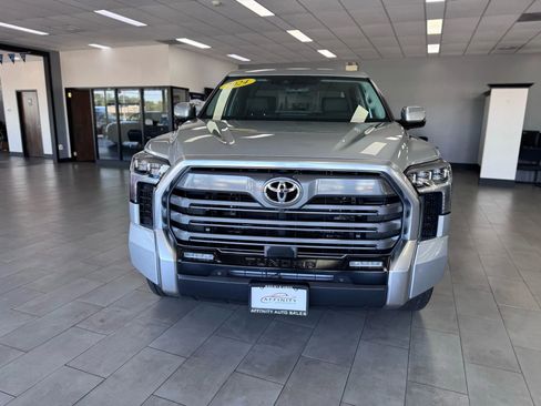 Used 2024 Toyota Tundra Limited image 8