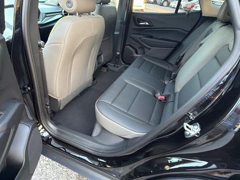 New 2026 Chevrolet Trax ACTIV w/ Sunroof Package FWD image 19