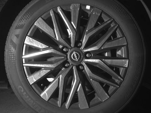 Used 2025 Nissan Altima 2.5 SV image 13