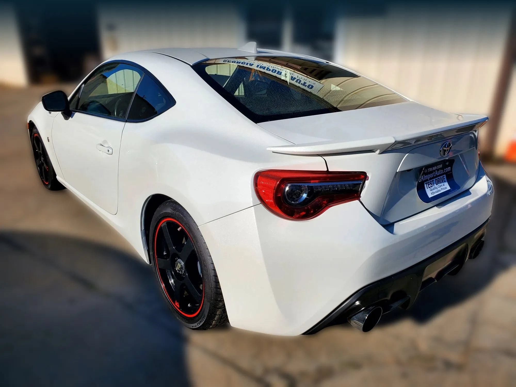 Used 2017 Toyota 86 RWD image 9