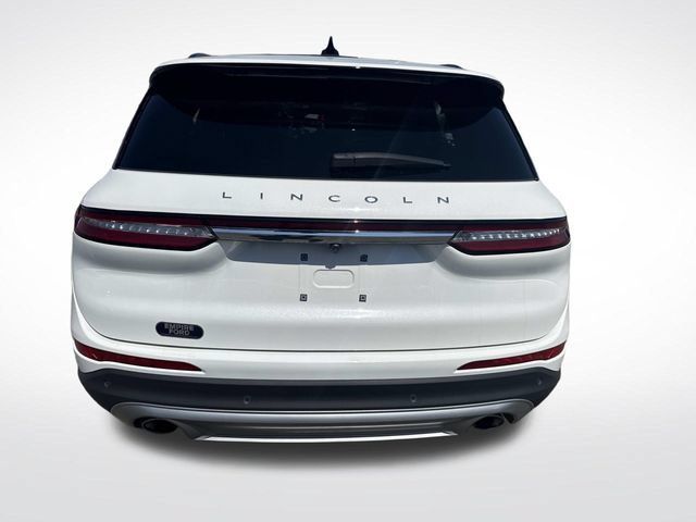 Used 2025 Lincoln Corsair Reserve w/ Equipment Group 202A AWD/4WD image 4
