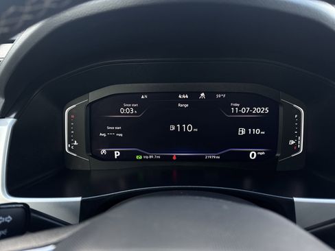 Used 2023 Volkswagen Atlas SE w/ Panoramic Sunroof Package image 11