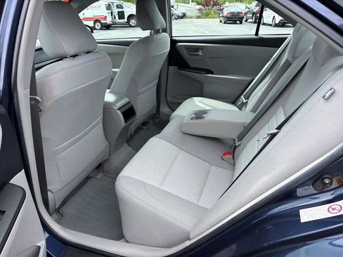 Used 2016 Toyota Camry LE FWD image 10