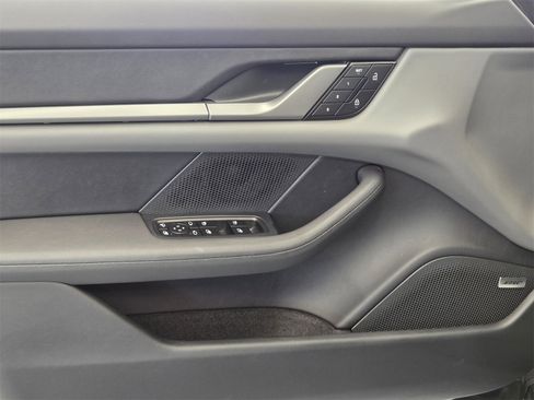 New 2025 Porsche Taycan image 13