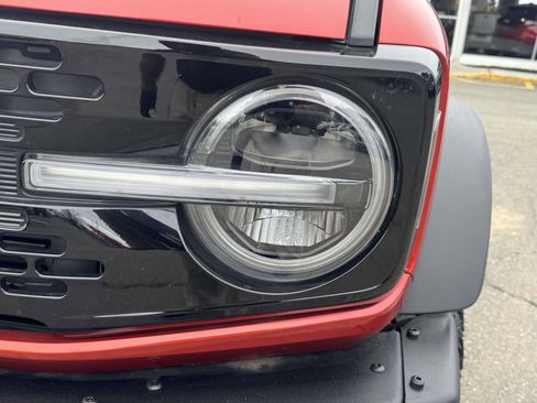 Used 2024 Ford Bronco Wildtrak image 7