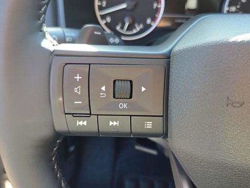 New 2026 Nissan Rogue SV FWD image 25