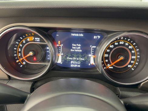 Used 2018 Jeep Wrangler Unlimited Sport S AWD/4WD image 25