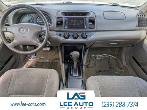 Used 2002 Toyota Camry LE image 10