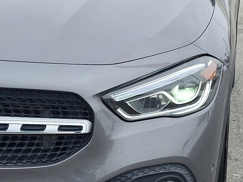 Used 2022 Mercedes-Benz GLA 250 4MATIC image 9