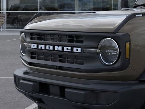 New 2026 Ford Bronco 4-Door AWD/4WD image 17