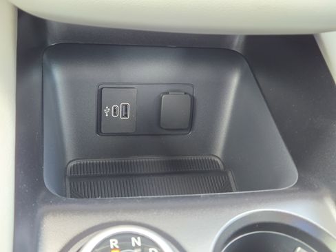 New 2026 Ford Explorer Active RWD image 32