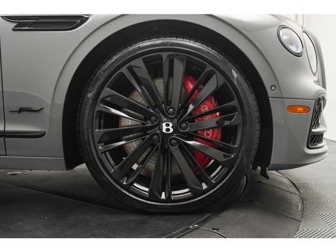 Certified 2023 Bentley Flying Spur W12 image 34