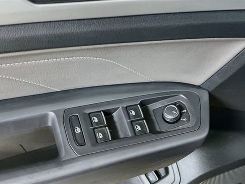 Used 2021 Volkswagen Atlas SEL R-Line FWD image 18