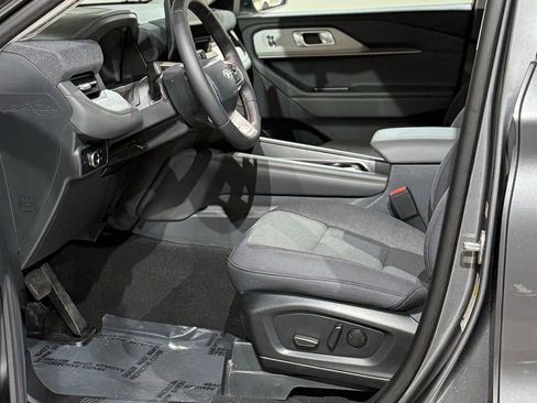 New 2026 Ford Explorer Active AWD/4WD image 43