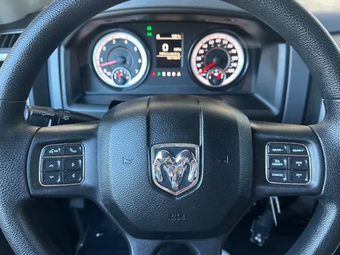 Used 2015 RAM 1500 Express AWD/4WD image 21