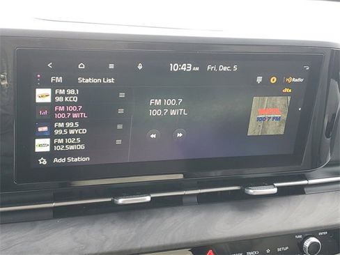 Certified 2023 Kia Carnival EX image 26