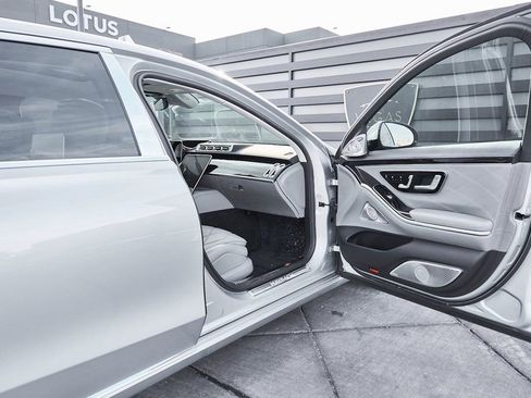 Used 2021 Mercedes-Benz Maybach S 580 4MATIC image 20