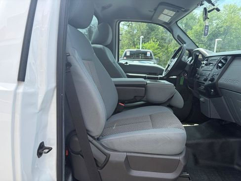 Used 2016 Ford F250 XL w/ XL Appearance Package AWD/4WD image 25