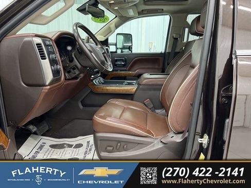 Used 2019 Chevrolet Silverado 2500 High Country w/ Duramax Plus Package AWD/4WD image 9