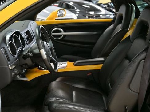 Used 2005 Chevrolet SSR w/ Preferred Equipment Group RWD image 25
