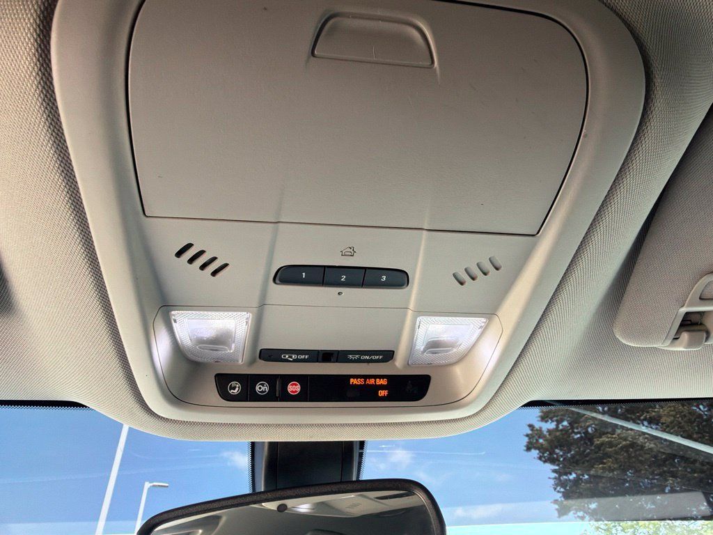 Used 2019 Buick Enclave Essence FWD image 30