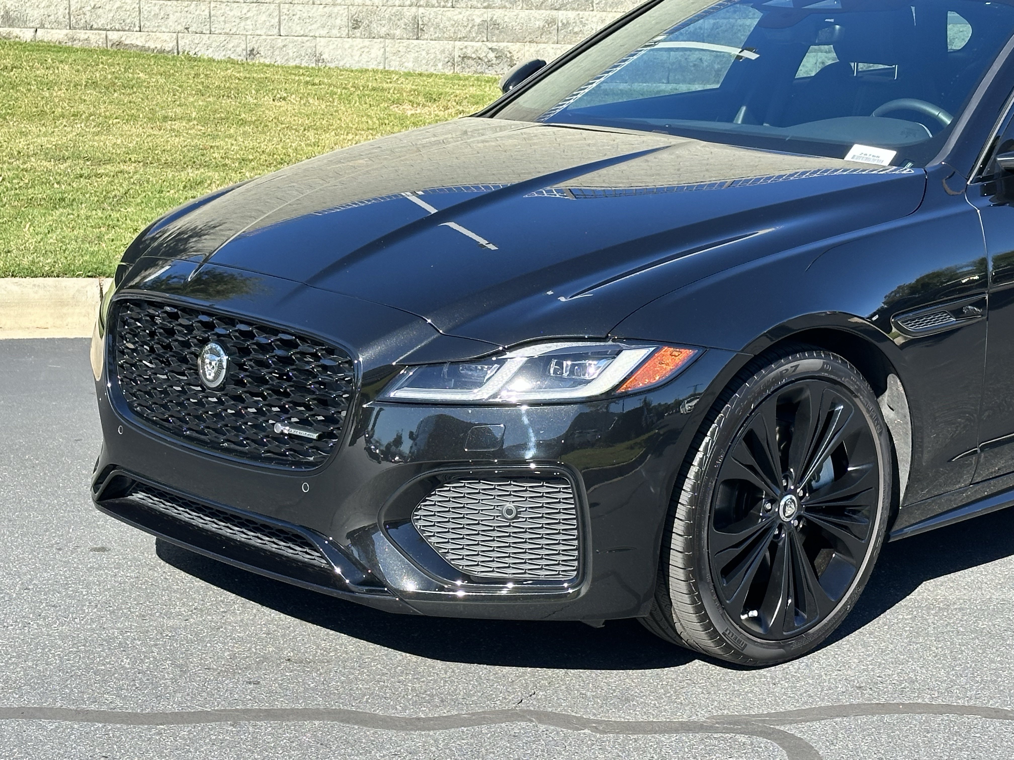 Certified 2024 Jaguar XF R-Dynamic SE AWD/4WD image 10