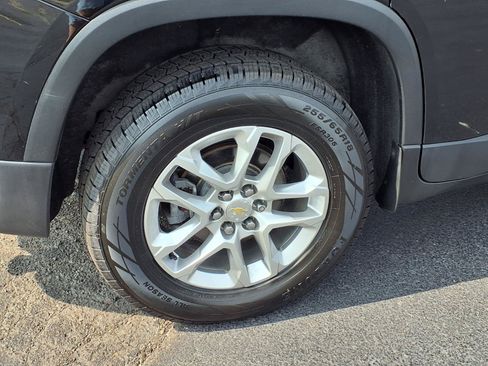 Used 2019 Chevrolet Traverse LT FWD image 29