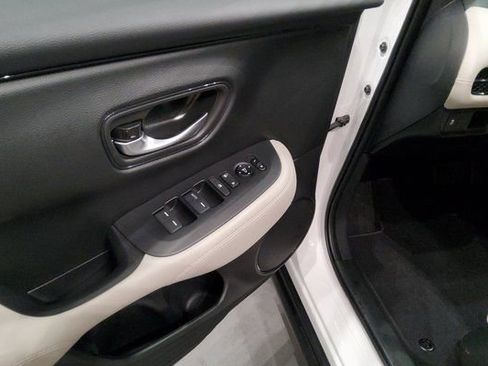 New 2026 Honda HR-V LX image 40