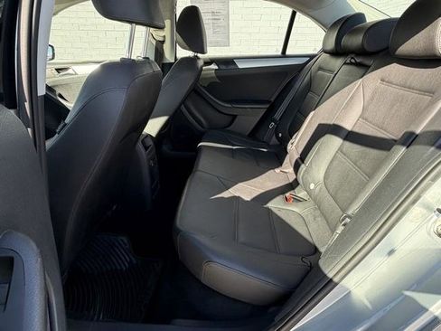 Used 2012 Volkswagen Jetta TDI image 22