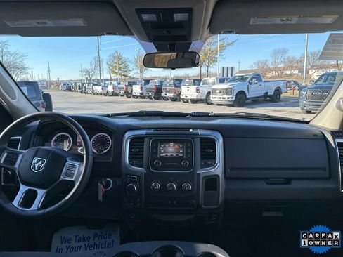 Used 2024 RAM 1500 Classic SLT AWD/4WD image 2