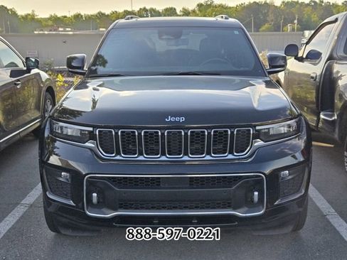 Used 2022 Jeep Grand Cherokee L Overland w/ Luxury Tech Group IV AWD/4WD image 11