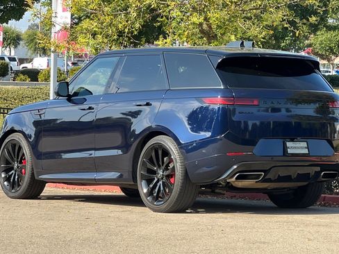Used 2023 Land Rover Range Rover Sport SE Dynamic image 6