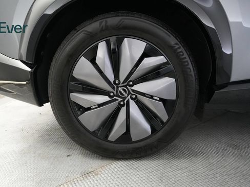 Used 2024 Nissan Ariya AWD image 22