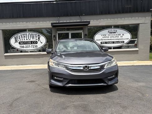Used 2017 Honda Accord EX-L image 9