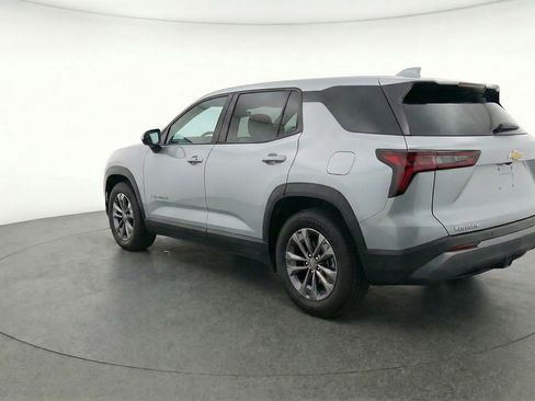 Used 2025 Chevrolet Equinox LT image 6