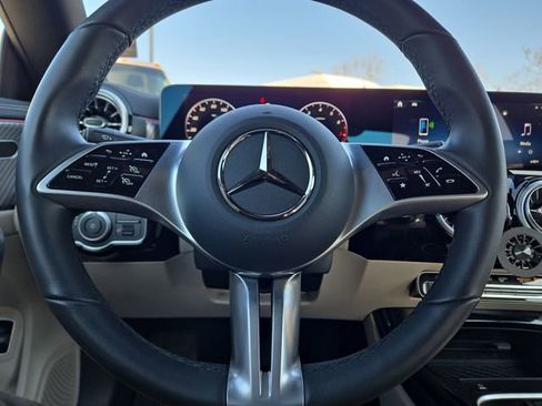 Used 2025 Mercedes-Benz CLA 250 4MATIC image 14