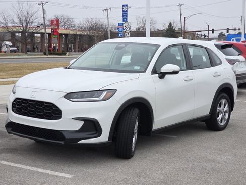 Certified 2024 Honda HR-V LX image 5