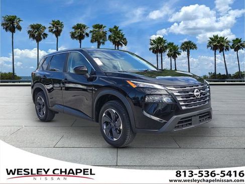 Certified 2025 Nissan Rogue SV FWD image 1