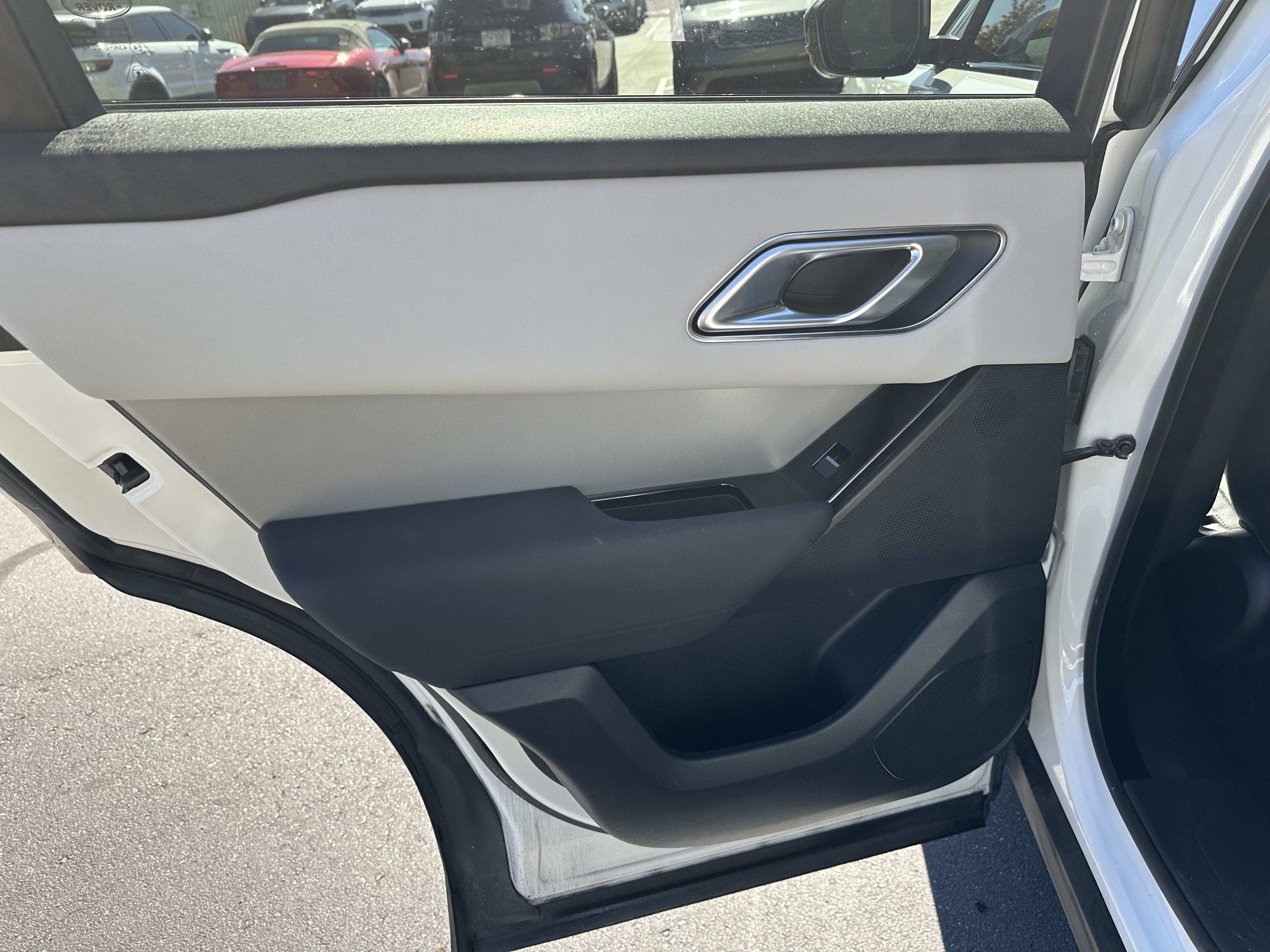 Used 2024 Land Rover Range Rover Velar S AWD/4WD image 28