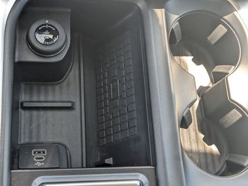 Used 2025 Ford Expedition Platinum AWD/4WD image 20