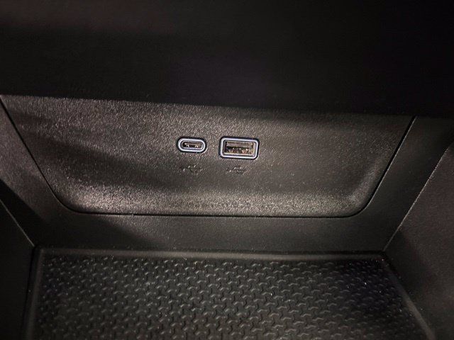 Used 2026 Chevrolet Equinox LT AWD/4WD image 22