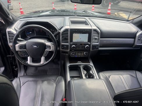 Used 2017 Ford F250 Platinum w/ Platinum Ultimate Package AWD/4WD image 27