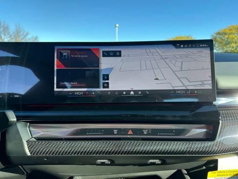 New 2025 BMW i5 M60 w/ Premium Package image 36