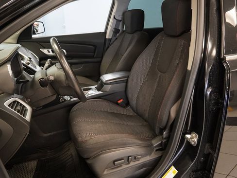 Used 2017 GMC Terrain SLE w/ Convenience Package image 3