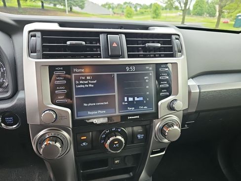 Used 2024 Toyota 4Runner SR5 AWD/4WD image 21