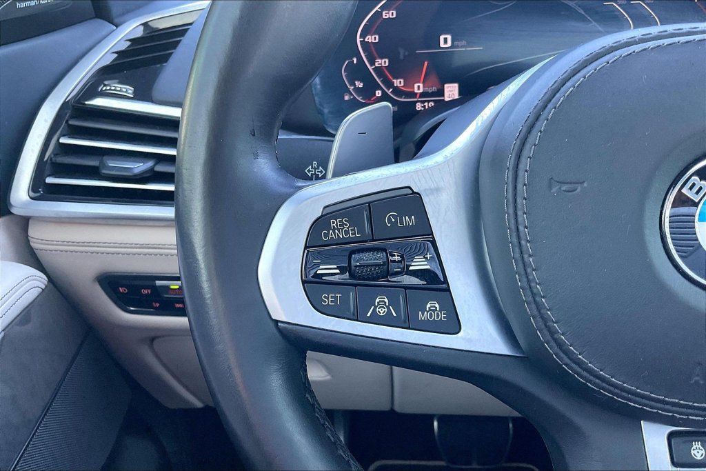 Used 2021 BMW X7 M50i AWD/4WD image 13