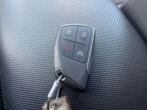 Used 2025 Chevrolet Equinox LT FWD image 24