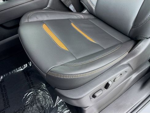 New 2026 GMC Sierra 1500 AT4 w/ AT4 Premium Package image 19