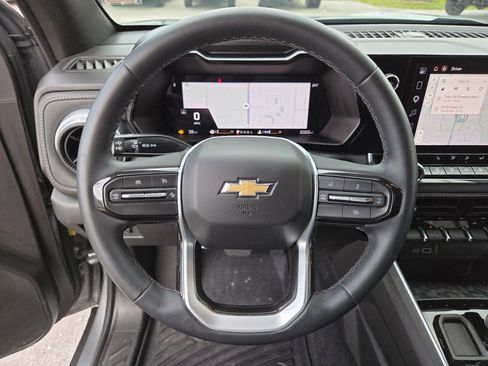 Used 2025 Chevrolet Colorado LT w/ Advanced Trailering Package RWD image 25